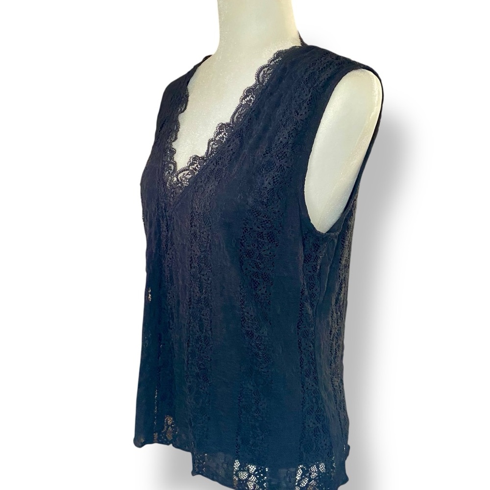 Covington Black Lace V Neck Sleeveless Top — Women’s Size L (14-16)